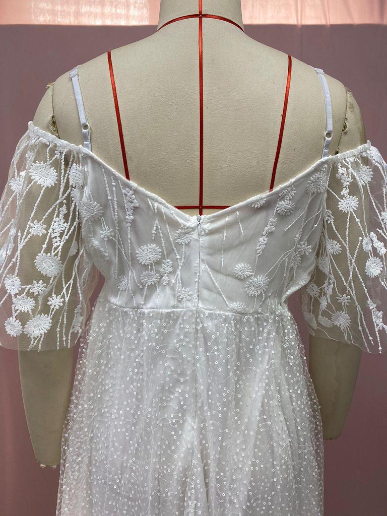 Spring 2025 Elegant One-Shoulder Lace Wedding Dress for Plus Sizes