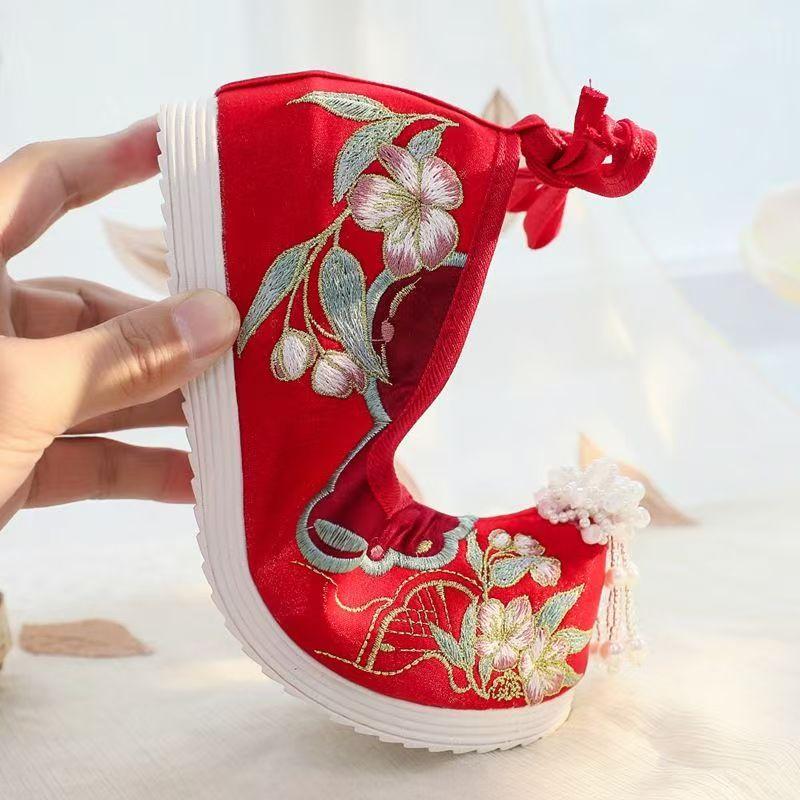 Women's New Increased Internal Embroidered Shoes Shallow Ankle Strap String Beach Tassel Cocked Shoes Hanfu Shoes Wedding Shoes