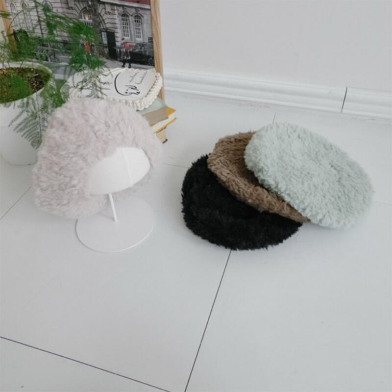 

Women s FW Faux Fur Early Winter Short Hat C8473_Black