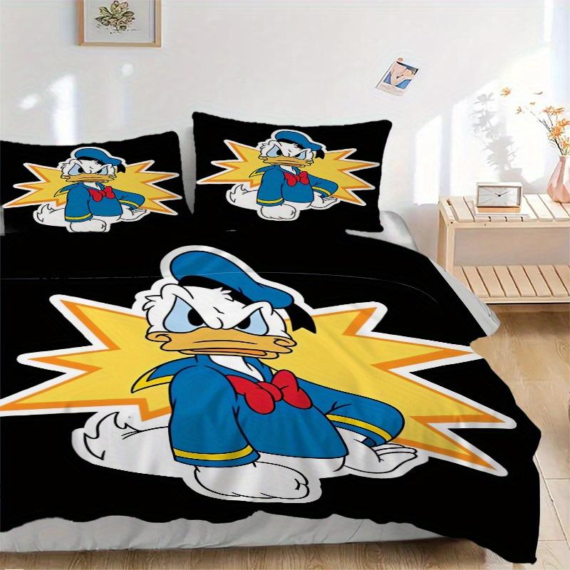 

3pcs Donald Duck Cartoon Bedding Set, 1 Soft Quilt Cover + 2 Pillowcases, Machine Washable, Suitable for All Seasons, Perfect Gift for Famil 135x200cm