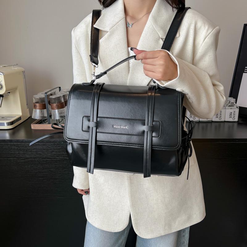 Tote bag women 2025 new large-capacity commuter backpack retro casual street trend shoulder travel backpack