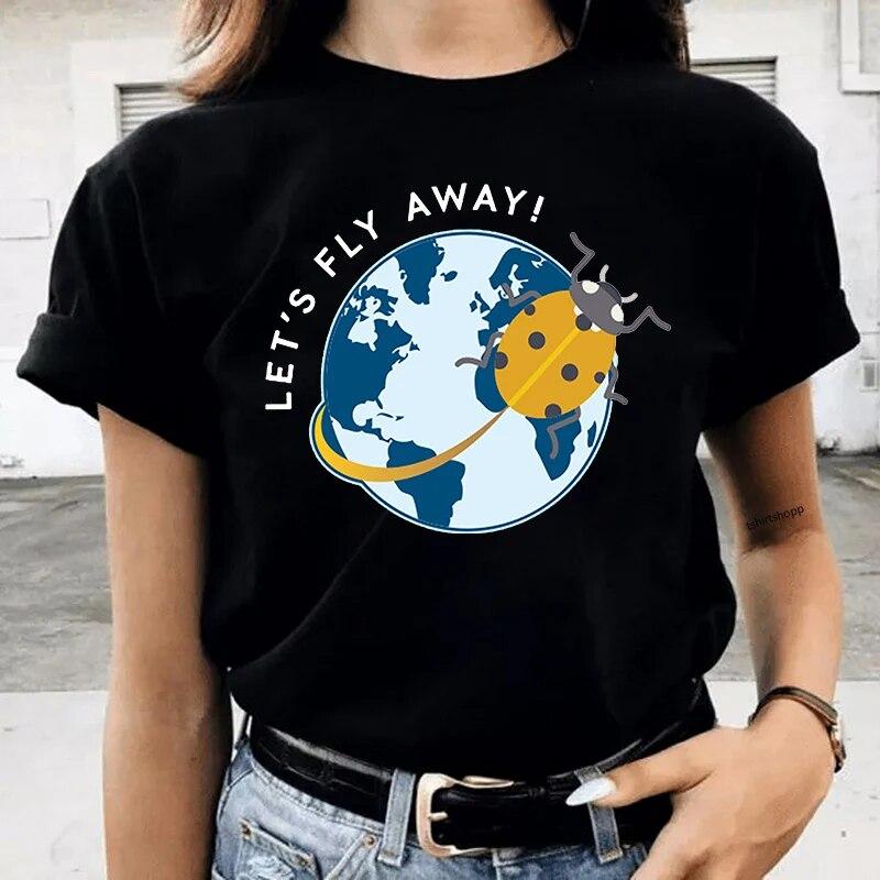 2021 New Jojo Bizarre Adventure T Shirt Women Japan Anime Summer Top T-shirt Golden Experience Ladybug T-Shirt Casual Hip Hop Unisex