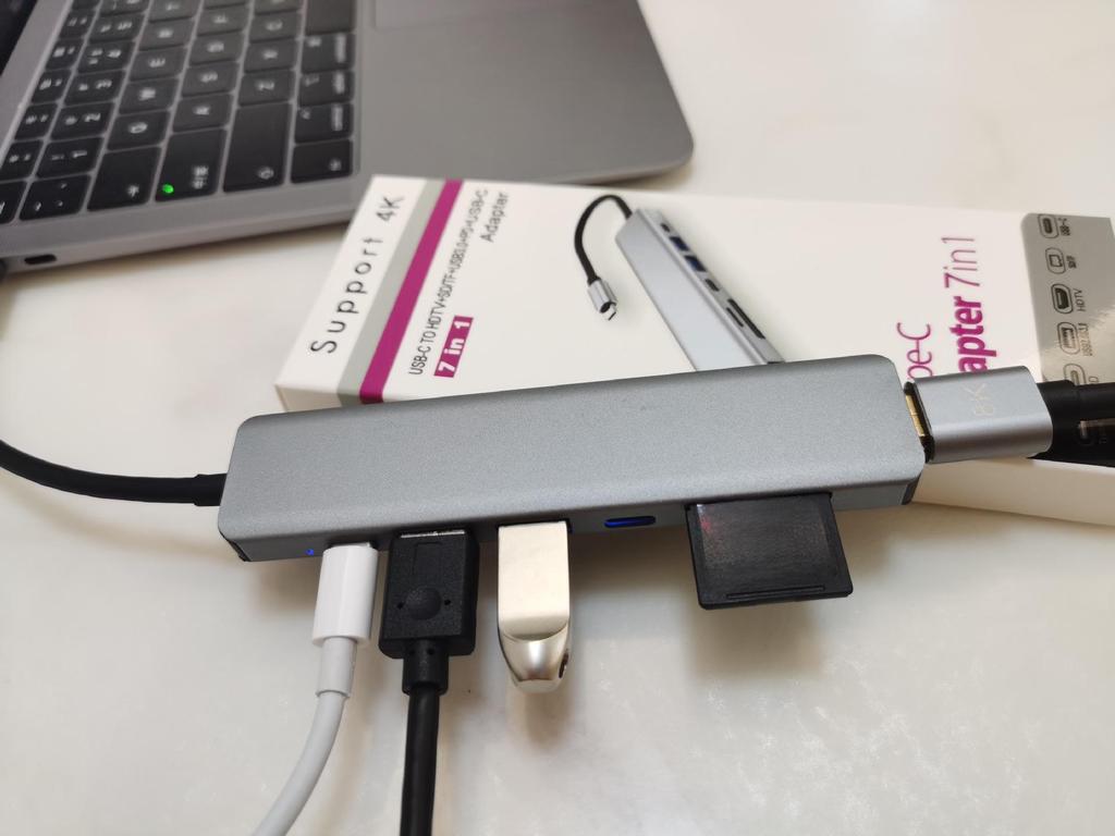 Cross-Border Type-C Hub: 7-in-1 Expansion Dock for Apple, Huawei, USB Devices