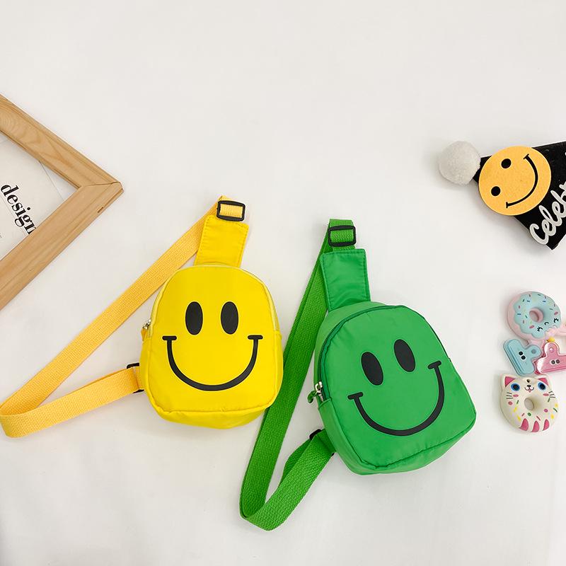 Borsa a tracolla con faccina sorridente per bambini - Tendenza nylon 2024, Marsupio da petto per ragazzi e Zainetto per bambini piccoli