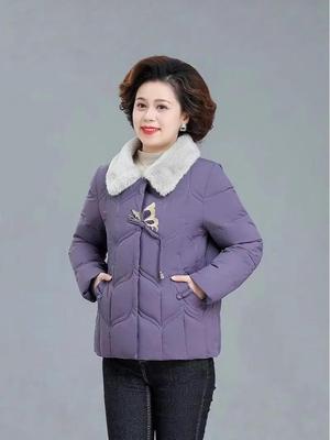 Middle-Aged Women's Winter Coat: Velvet Lined, Thick Cotton Jacket for Elderly, New Style Autumn/Winter Clothing.