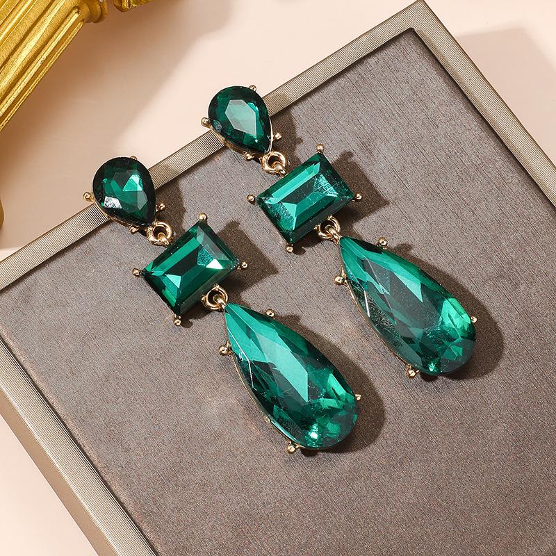 European & American Style Geometric Rhinestone Earrings for Women - High-End Japanese & Korean Light Luxury Niche Earrings
