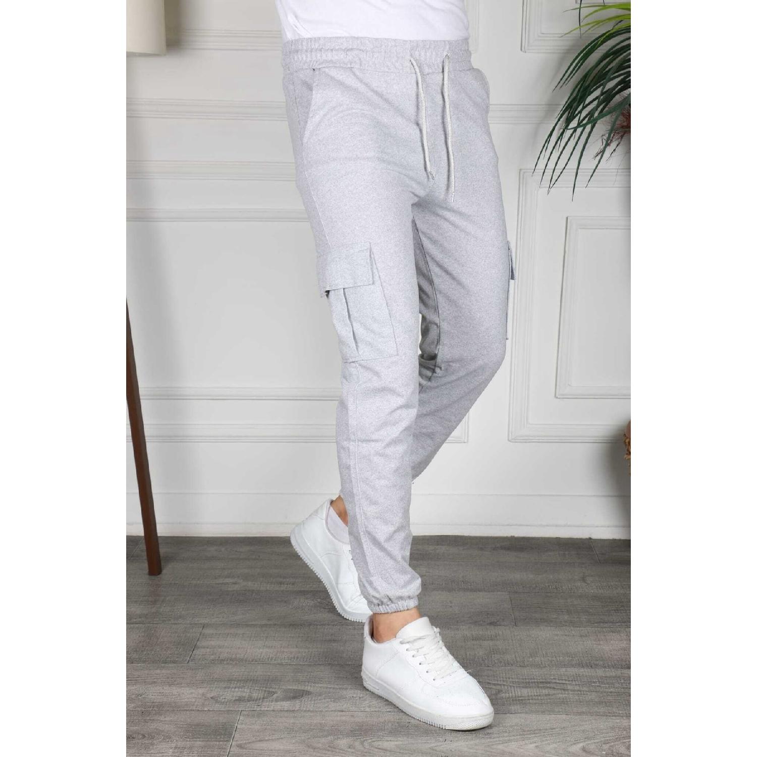 

Спортивные брюки с карманами-карго S