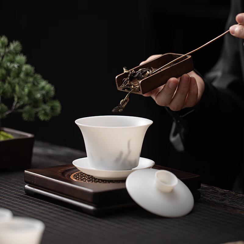 Elegant White Porcelain Kung Fu Tea Set