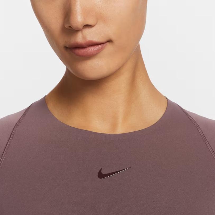 Nike Universal Quick-Dry Slim Fit Round Neck Short Sleeve T-Shirt Women Tops IO1272-502