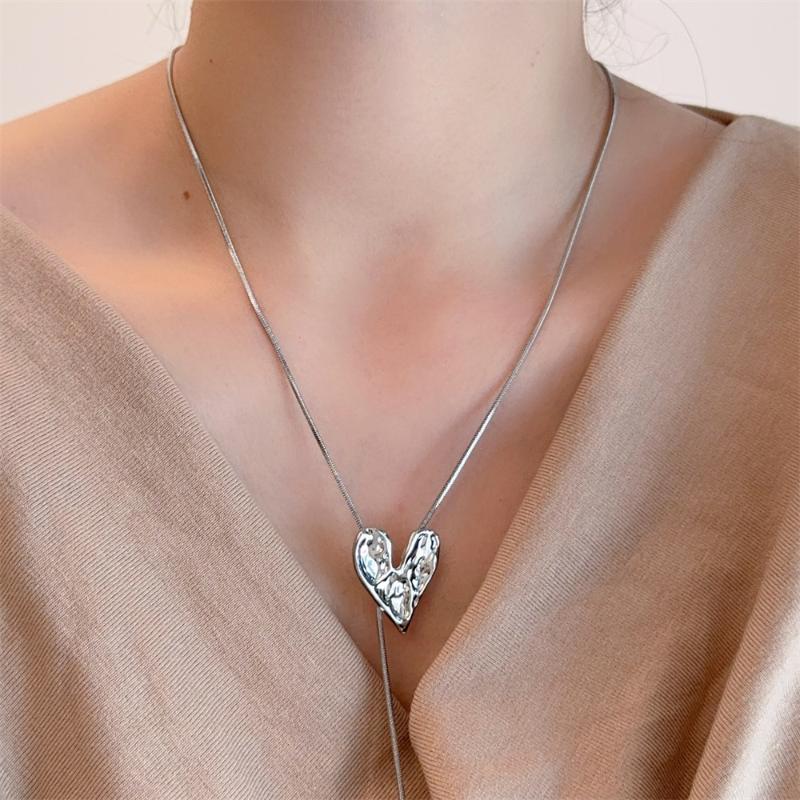 Fashion Irregular Love Sweater Chain Adjustable Titanium Steel Snake Chain Long Sweater Chain Necklace Jewelry