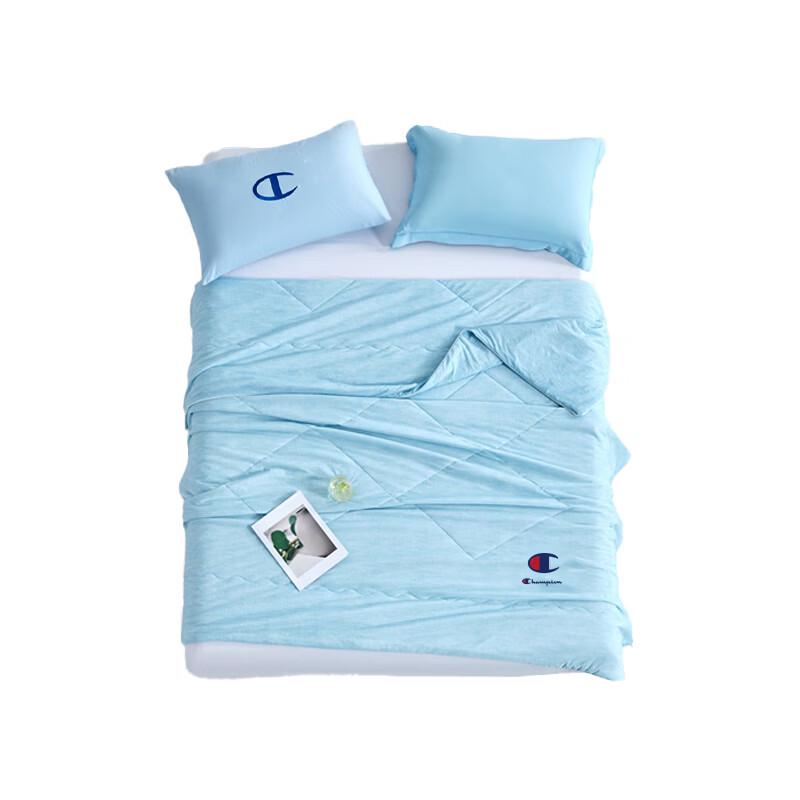 

Champion All-Season Regenerated Fiber Cooling Quilt
