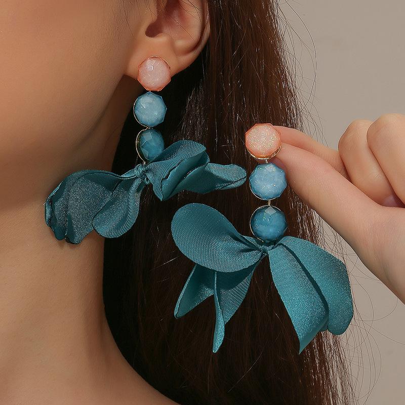 Red Bow Earrings: High-End Retro Hong Kong Style Bridal and Evening Accessories