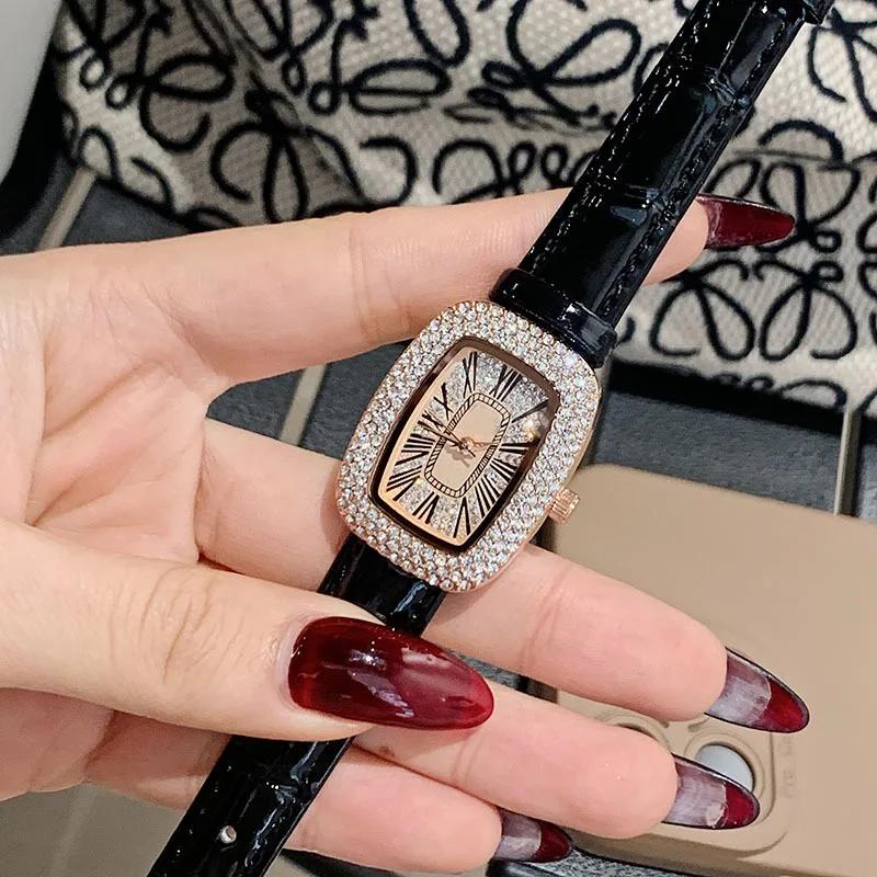 Vintage Watches for Women Sparkly Zircons Crystals Wrist watch Water Resistant Leather Strap Quartz Watches Roman Retro Relojes