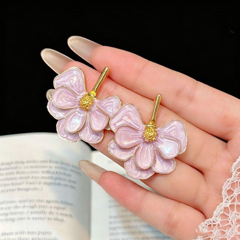 Small Fresh and Sweet Wind Dripping Oil Pink Flower Earrings Women's Fashion Temperament Light Luxury High Sense Versatile Stud Earrings Accessories