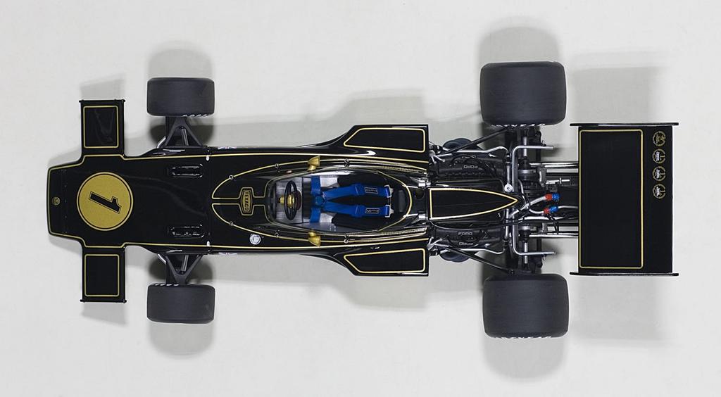 AUTOart 1/18 Lotus 72E 1973 #1 Emerson Fittipaldi