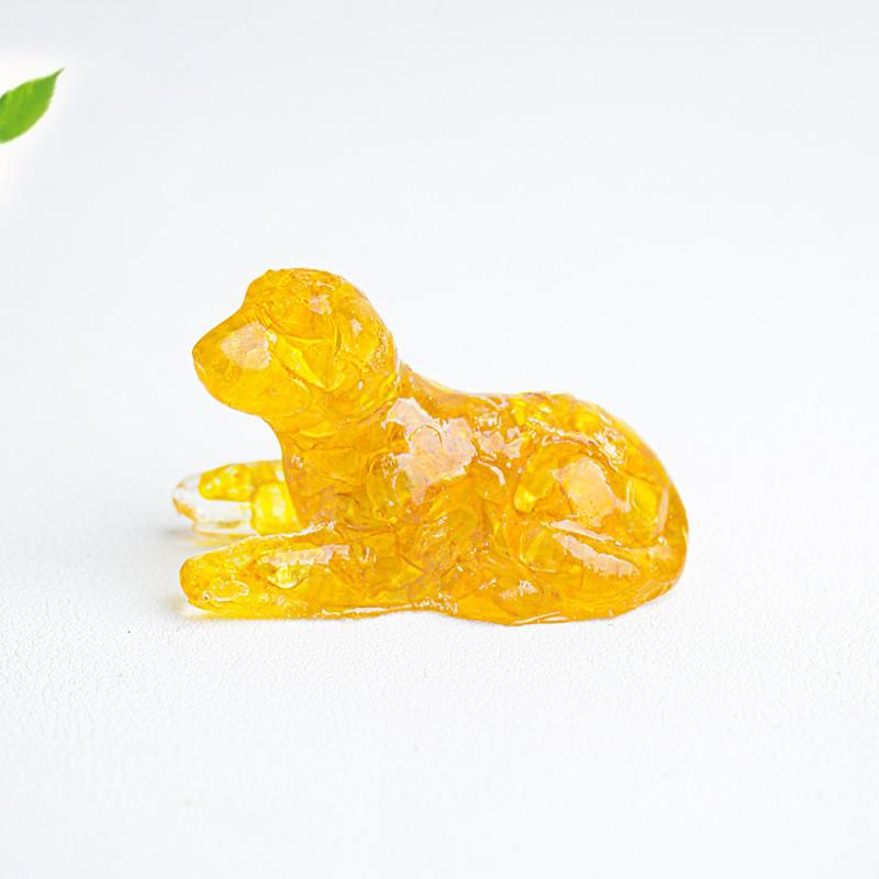 White Crystal Resin Dog Statue With Modern Design For Living Room Decor Gift