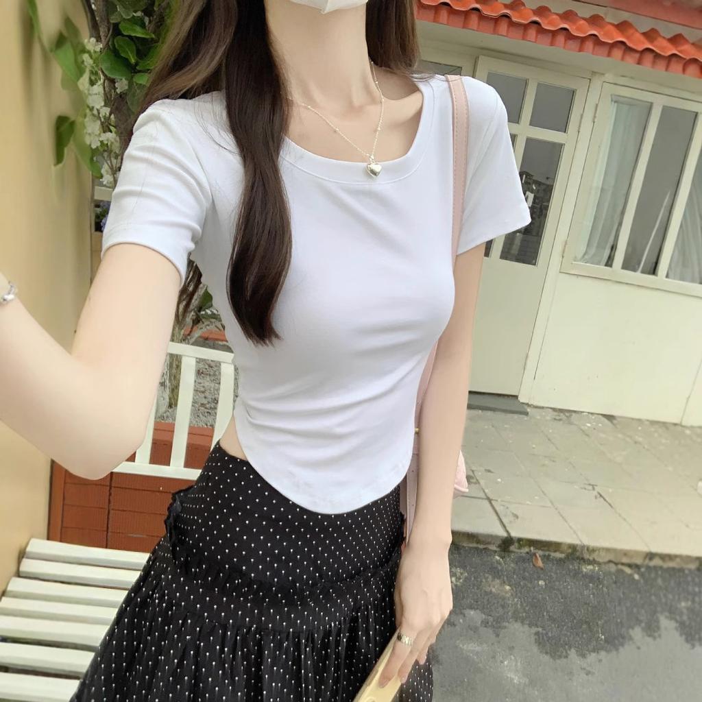 Summer Design Is Pure and Sweet Hot Girl Sexy U-neck Short-sleeved T-shirt Women's Irregular Short Top