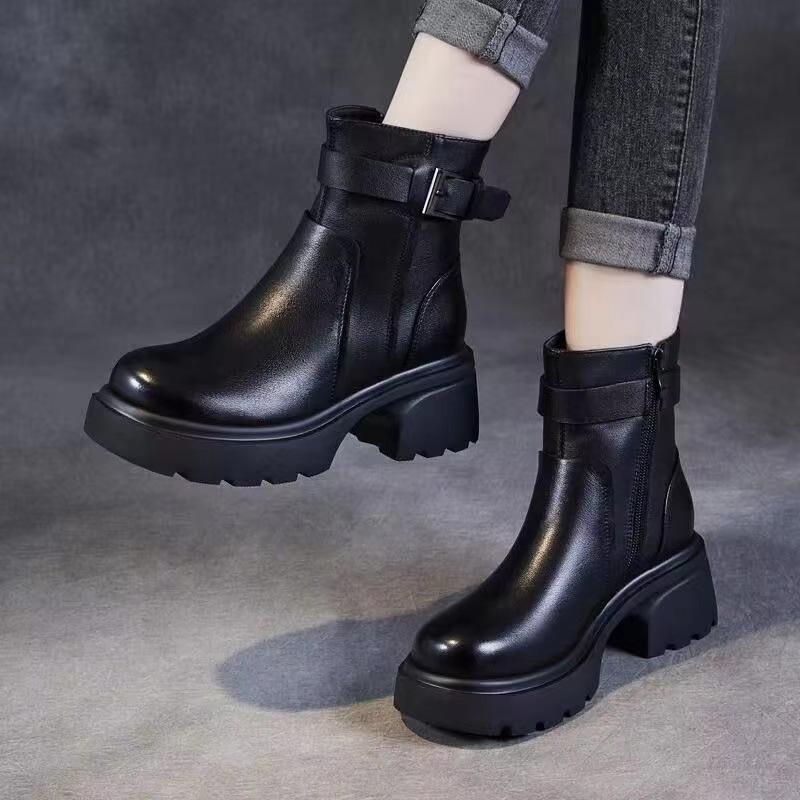 Women's Chelsea Boots Winter Plush Lined Chunky Platform Round Toe Ankle Boots with Metal Buckle Strap and Side Zipper