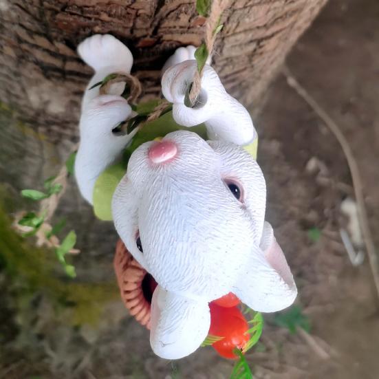 Climbing Rabbit Figurine Resin Cute Rabbit Statue Hanging Decoration Garden Tree Climber for Balcony Flower Pots Planters Indoor Outdoor Use