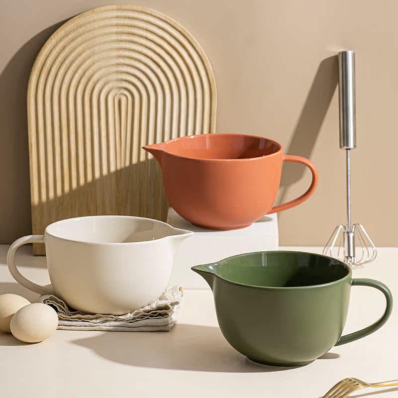 LePantry Ceramic Mixing & Measuring Bowl with Handle and Spout