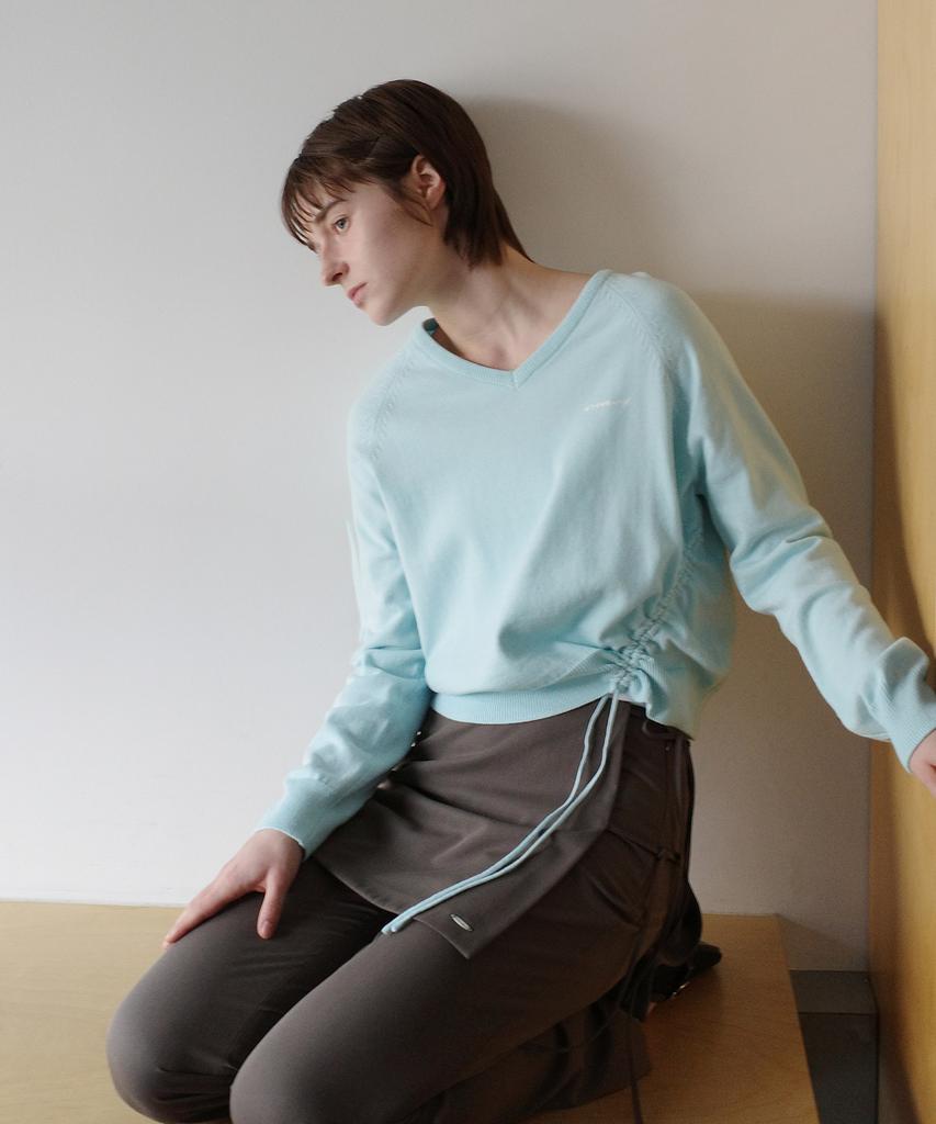 COVERNAT WOMAN Shirred V-Neck Knit Sky Blue