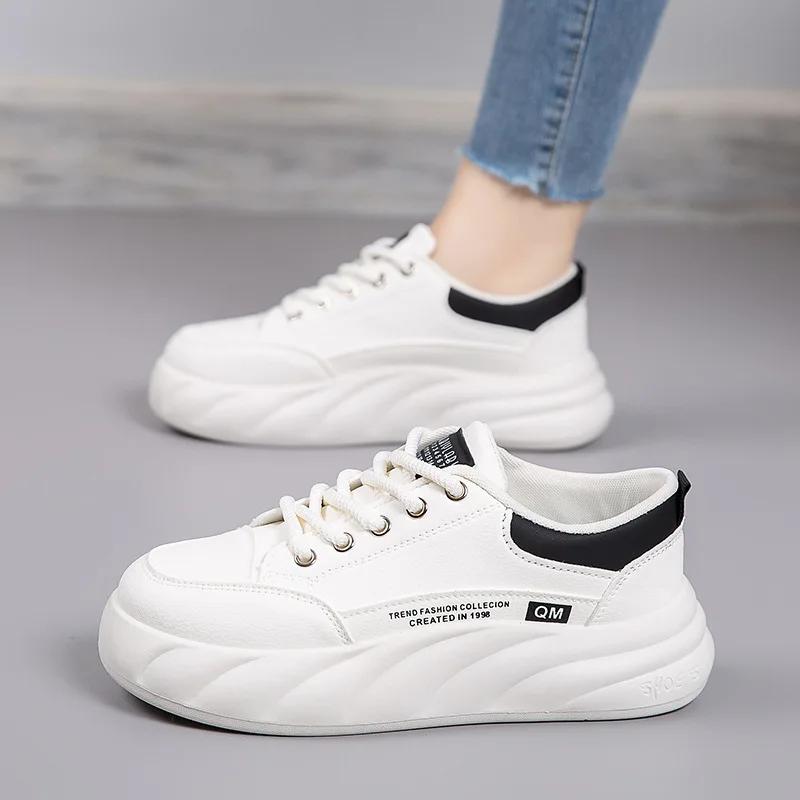 Selling New Fashionable and Versatile Casual for Women Wear-resistant Board Shoes Lightweight Soft Soled White Shoes
