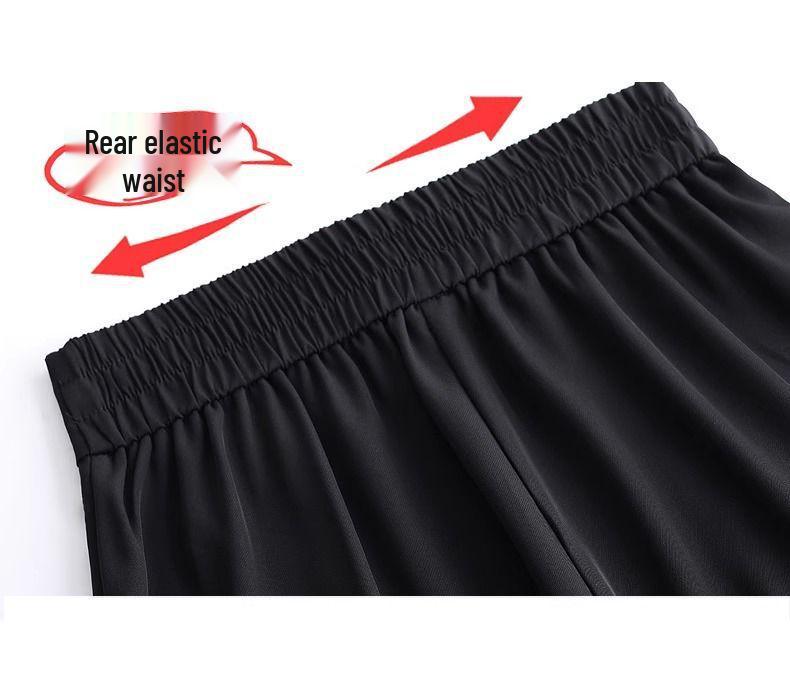 Sommerhose für Damen in großen Größen mit hohem Bund und weitem Bein – figurformend, leicht und lässig.