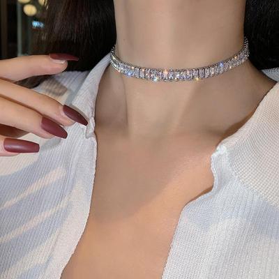 Collana con catena geometrica in zircone in stile coreano - accessorio versatile alla moda per la clavicola
