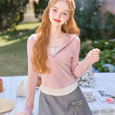 Kapuzen-Fake-Zweiteiler Kontrastierendes Langarm-T-Shirt für Damen Im Frühling und Herbst Neues Slim-Fit Kurzes Innen-Top