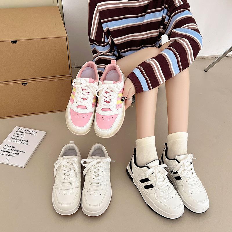 Global Port Style Little White Shoes Women's Summer Super Fire Versatile Sports Leisure Flat Baseplate Shoes 2025 New Popular Shoes