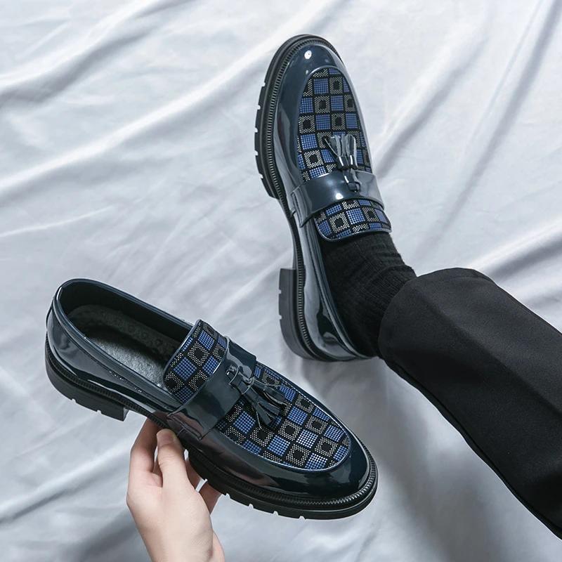 Fashion British Style Men's Shoes Luxury Brand Slip On Casual Shoes Tassels Design Leather Formal Shoes Wedding Loafers Mocassins Hombre