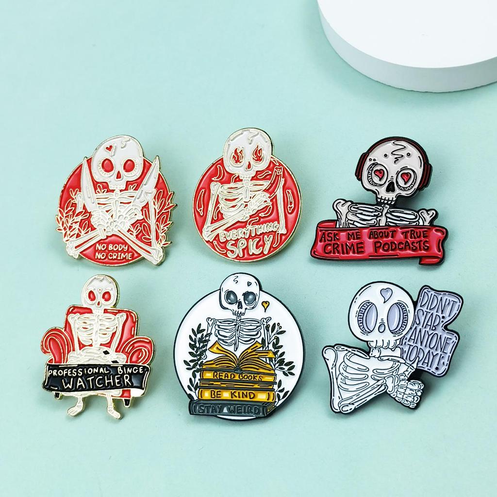 Creative Skull Zombie Brooch: Versatile Metal Badge for Clothing, Hats, Backpacks, and Accessories.