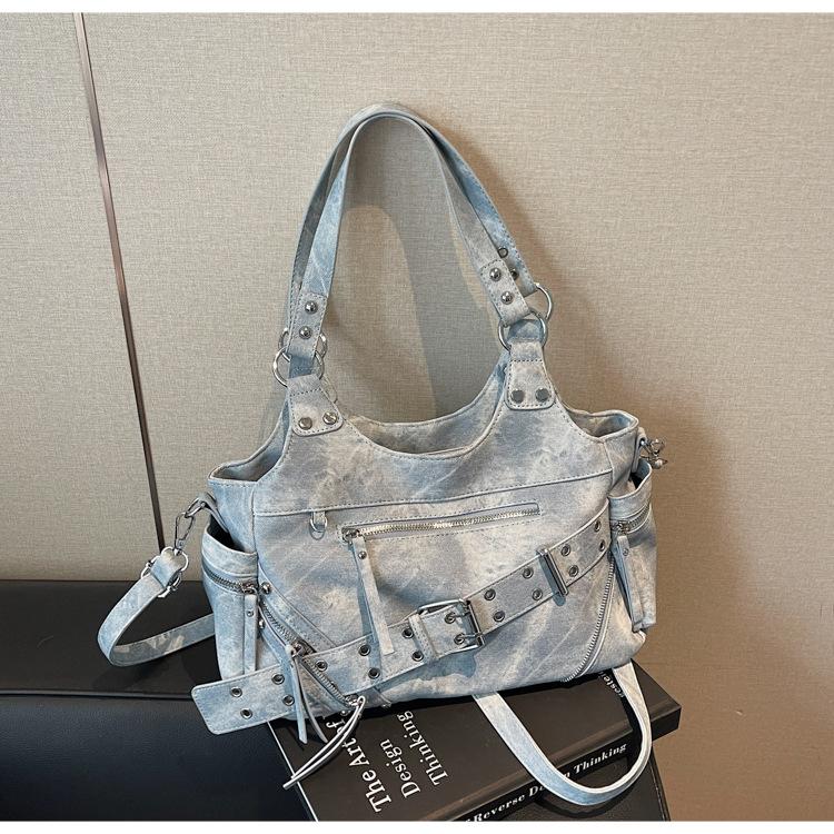 Winter retro bag women's 2025 new niche large-capacity commuter messenger bag fashionable versatile shoulder tote bag