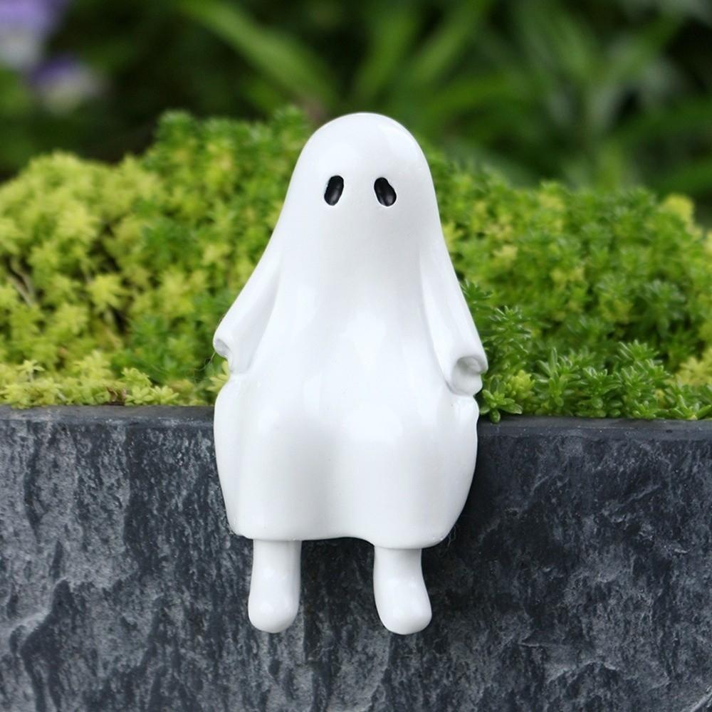 Cartoon Halloween Ghost Figurine Resin Ghost Ornament Ghost Statue  Windowsill Decoration