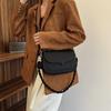 Simple and fashionable small bag women's new fashion trend shoulder bag retro casual messenger saddle bag