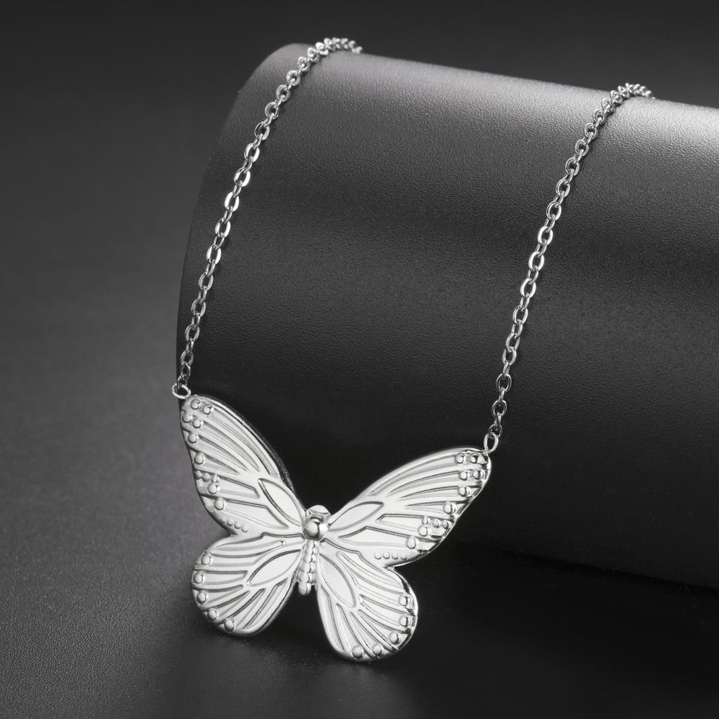 Teamer Delicate Sweet Butterfly Pendant Necklace for Women Girls Stainless Steel Fashion Choker Jewelry Valentine's Day Gift