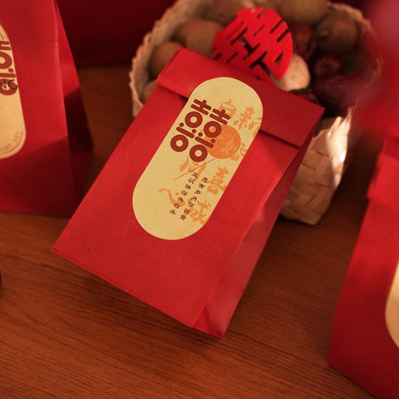 Douyin Chic Candy Gift Box: Retro Chinese Wedding Engagement Red Kraft Bag
