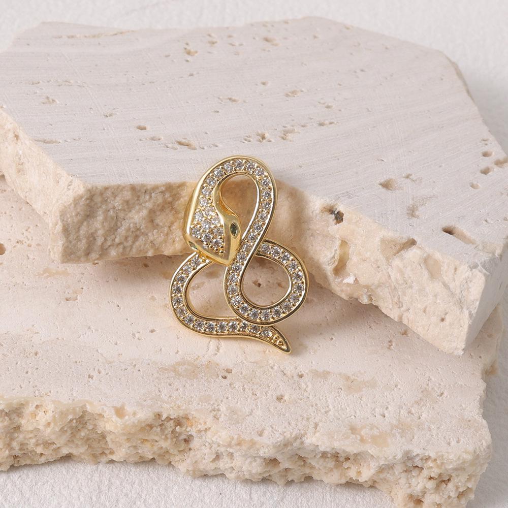 

European & American Hip Hop Snake Necklace - Women s Fashion Choker Pendant.