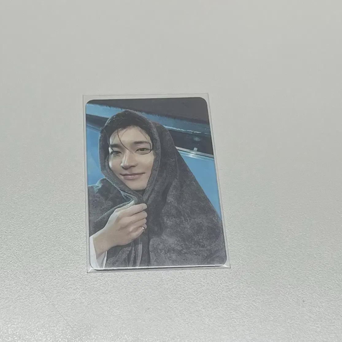 

Seventeen Wonwoo Полотенце Фока