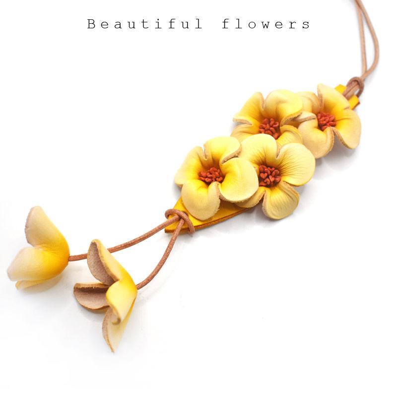 Genuine Leather Osmanthus Flower Keychain - Elegant Car Ornament, Bag Charm, Handmade Top-Grain Cowhide Accessory, Perfect Gift