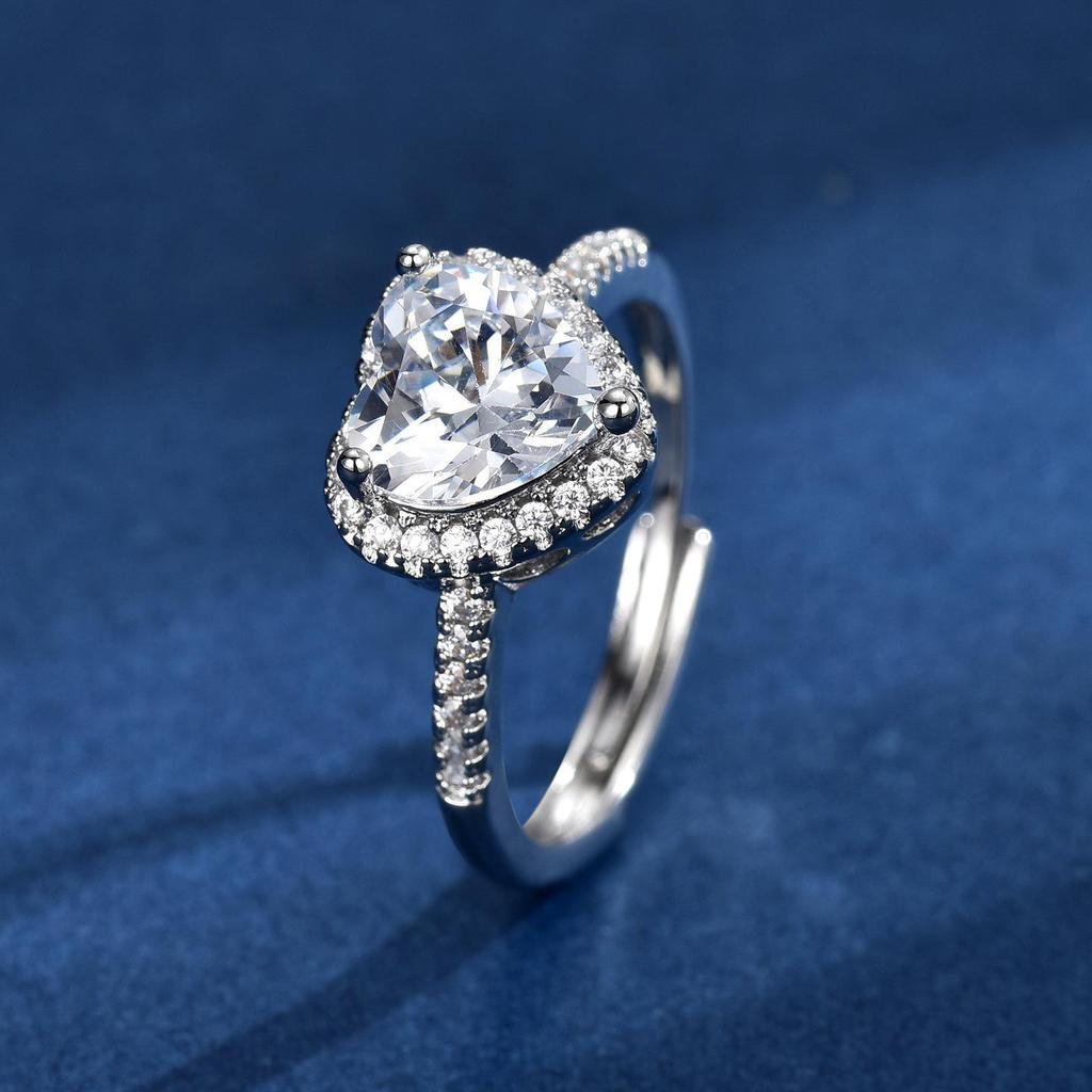 Elegant Heart Ring - Chic, Unique, and Stylish Design for Women