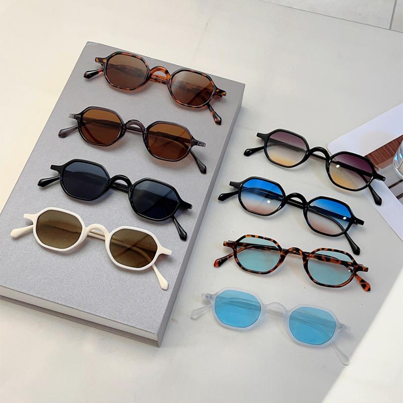 Small Frame Vintage Ellipse Sunglasses for Women Men Trendy Luxury Brand Designer Sun Glasses Hip Hop Shades UV400