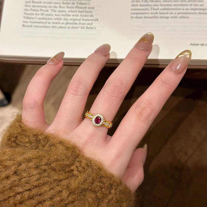 classics light luxury exquisite rings for women New in Retro palace style ruby ring wedding party fine jewelry