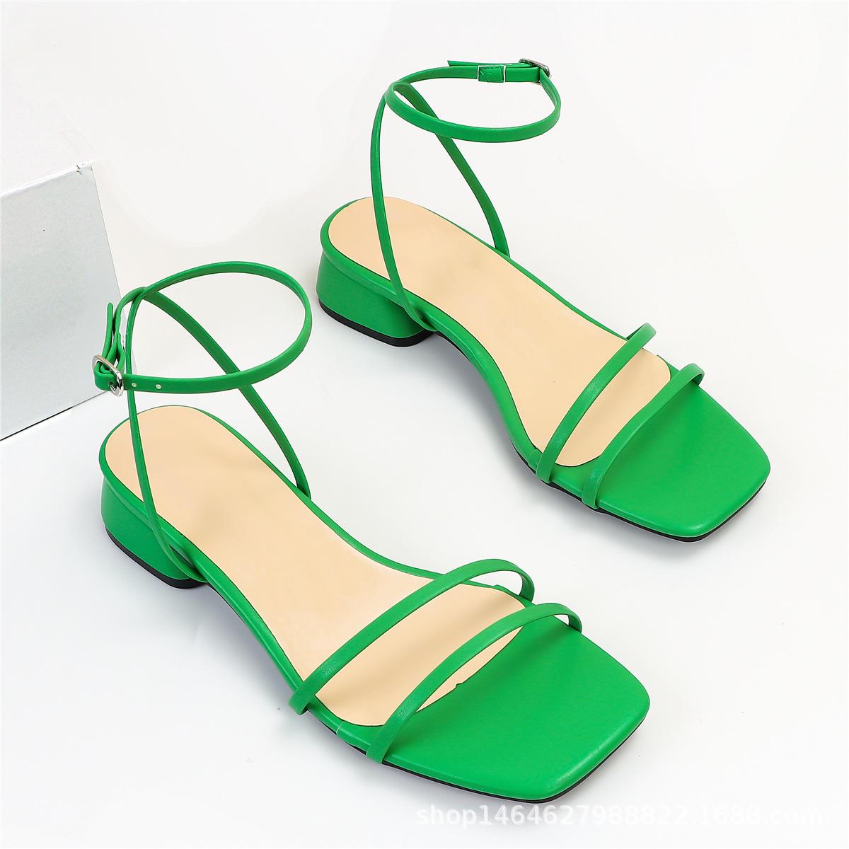 

Женские летние туфли с открытым носком, квадратным носком, толстым каблуком, на одной педали, универсальные и удобные, сочетаются с босоножками на высоком каблуке 43