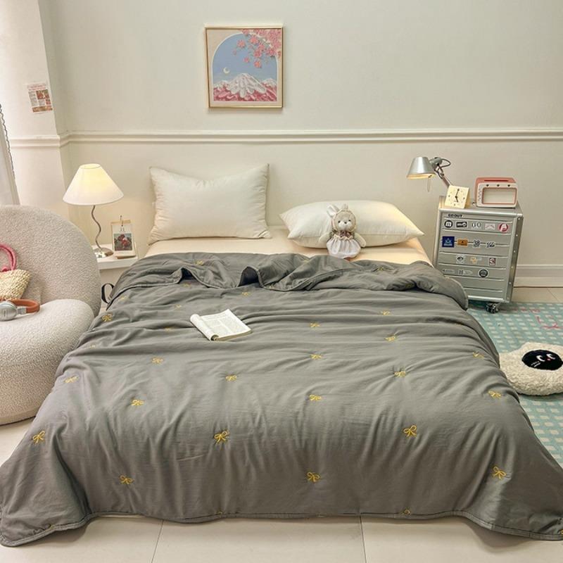 New Solid Color Washed Cotton Summer Quilt Air Conditioner Quilt Summer Bow Embroidery Summer Cool Quilt Non-pure Cotton