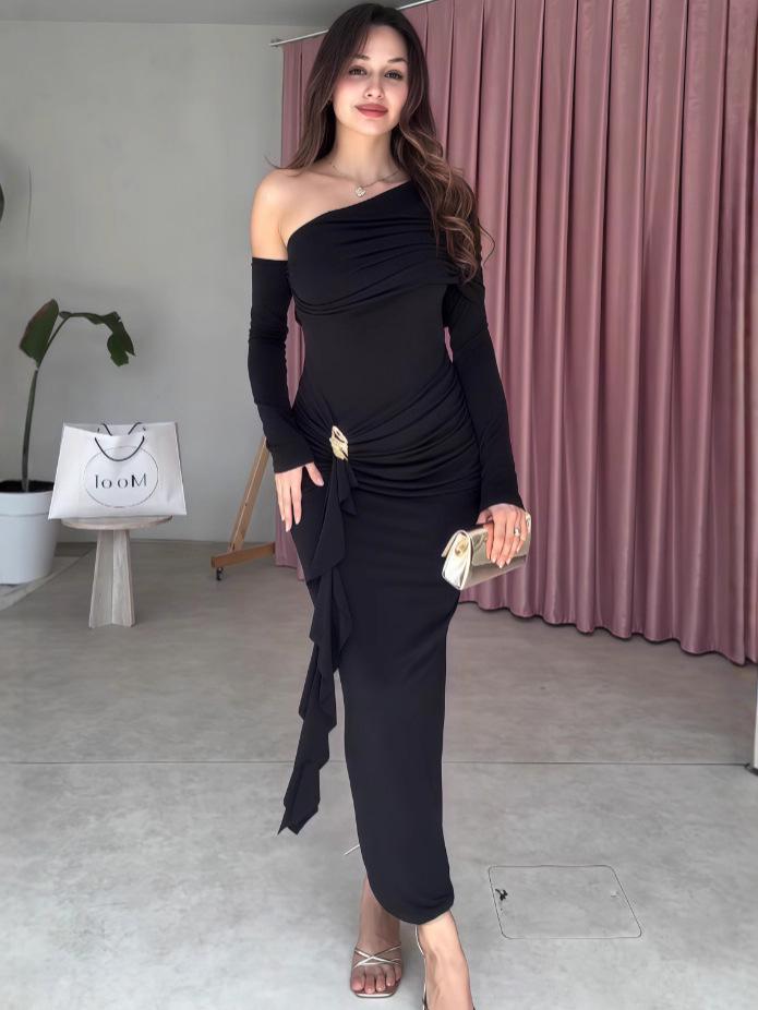 2025 French Off-the-Shoulder Slimming Summer Dress