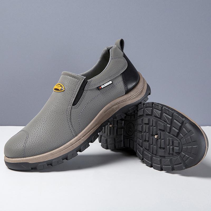 Large size outdoor casual men's shoes autumn new sports casual shoes fashion round head shallow mouth men's single shoes