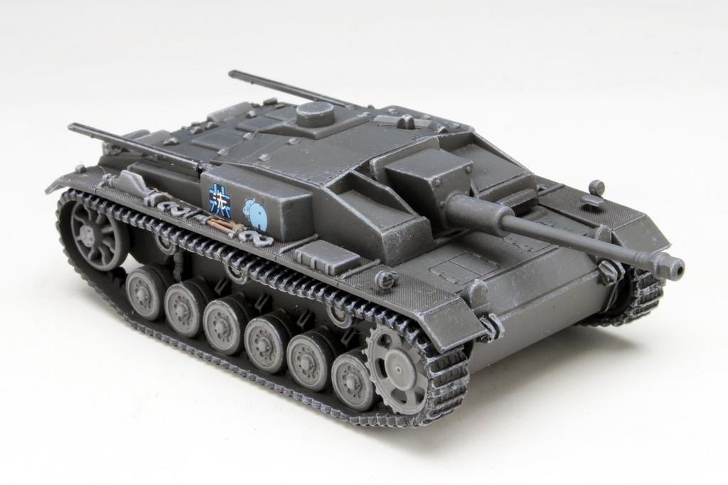 Platz Girls Panzer the Movie StuG III F Hippo Team Scale Plastic Model Kit & Ausf. (Movie Version) 1/72 GP72-14