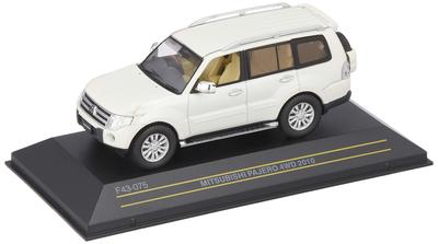 First43 Mitsubishi Pajero 4WD 2010 Pearl White Scale Model F43075 1/43