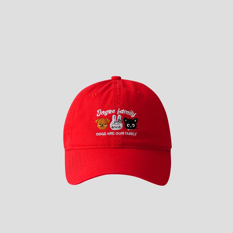 

Cute cartoon pattern embroidered peaked cap female spring and summer college style versatile face small soft top baseball cap male Adjustable красный